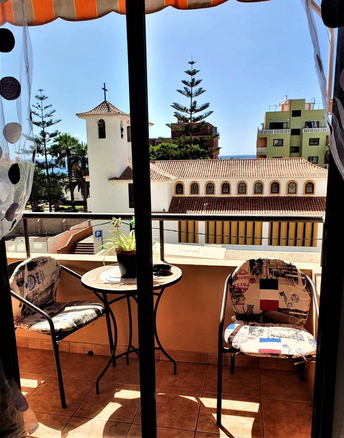 Vista exterior de Piso de alquiler en Arona con Terraza, Amueblado y Balcón