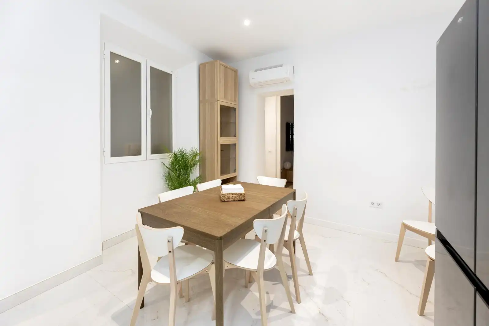 Dining room of Apartments for rent in Granada  with Air Conditioner, Heating and Parquet flooring
