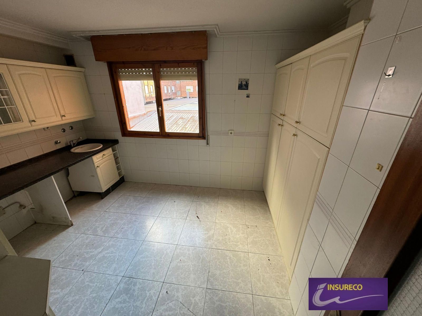 Exterior view of Flat for sale in León Capital   with Heating and Storage room