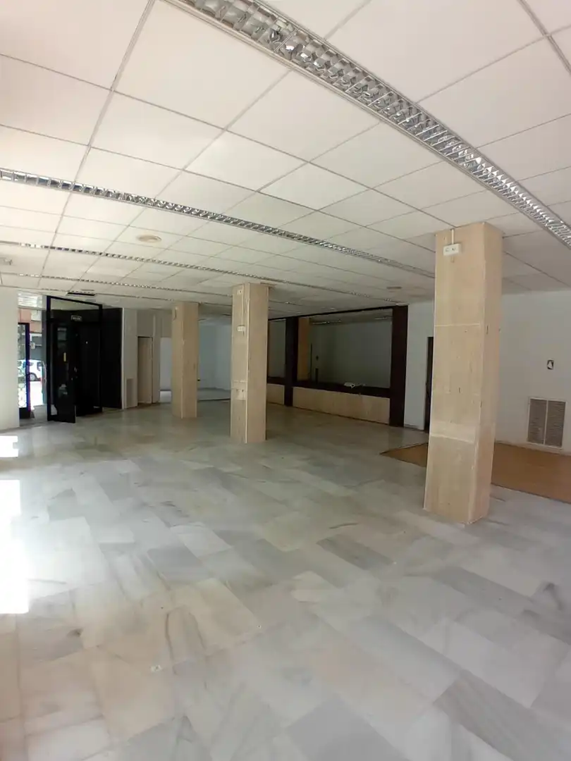 Local comercial en venda a Levante