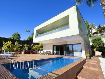 Casa amb jardí en venda a Santa Cristina - Sant Francesc