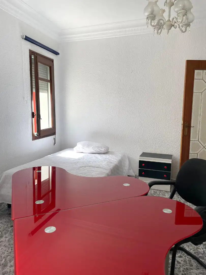 Schlafzimmer von Wohnung zur Miete in Zaragoza mit Heizung, Möbliert und Ofen