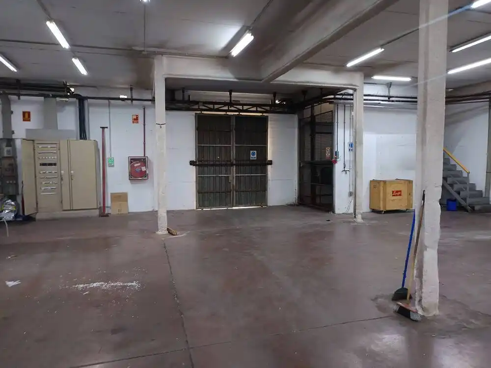 Fabrikhallen zur Miete in Lliçà de Vall