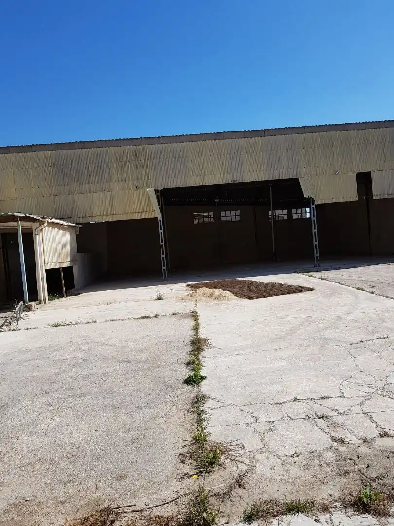 Vista exterior de Nave industrial en venta en L'Olleria