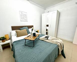 Bedroom of House or chalet to share in  Madrid Capital  with Air Conditioner