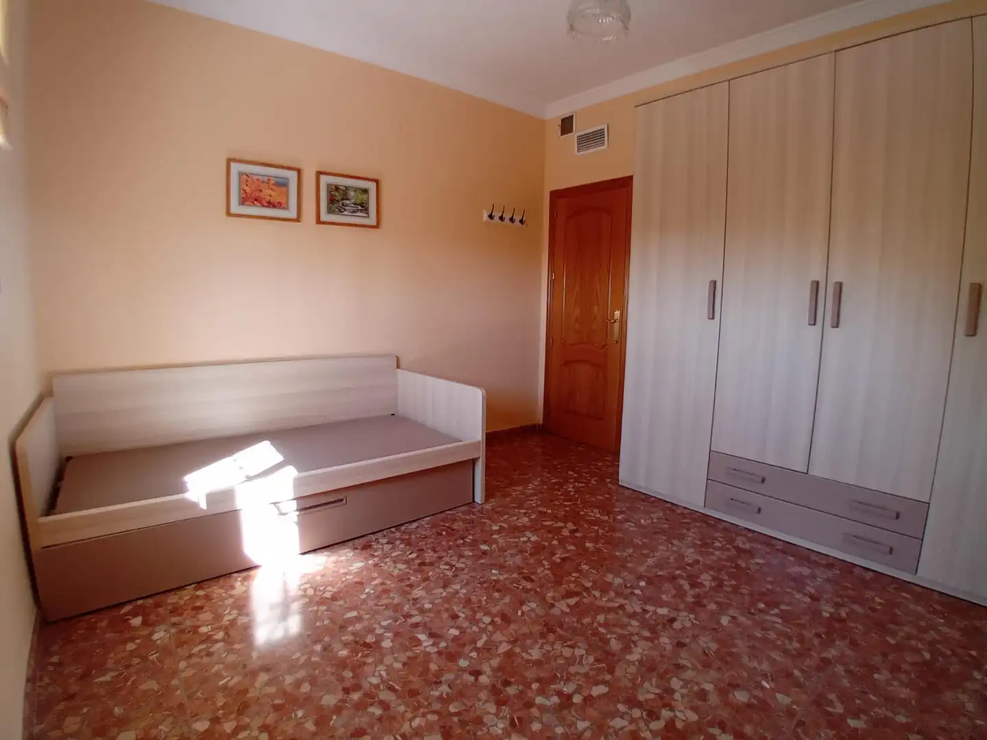Villa con giardino in affitto a Periurbano Oeste - Sierra, imagen 25