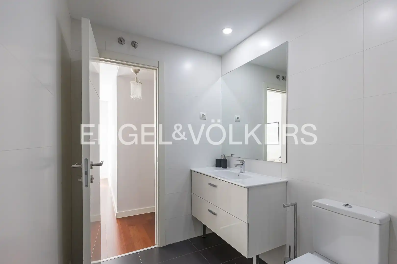 Flat for rent in Adelfas