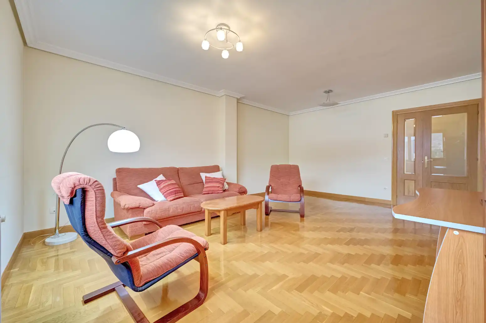 Sala de estar de Piso en venta en Berrioplano / Berriobeiti con Calefacción, Parquet y Trastero