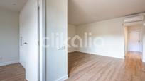 Bedroom of Flat for sale in  Barcelona Capital  with Air Conditioner and Heating