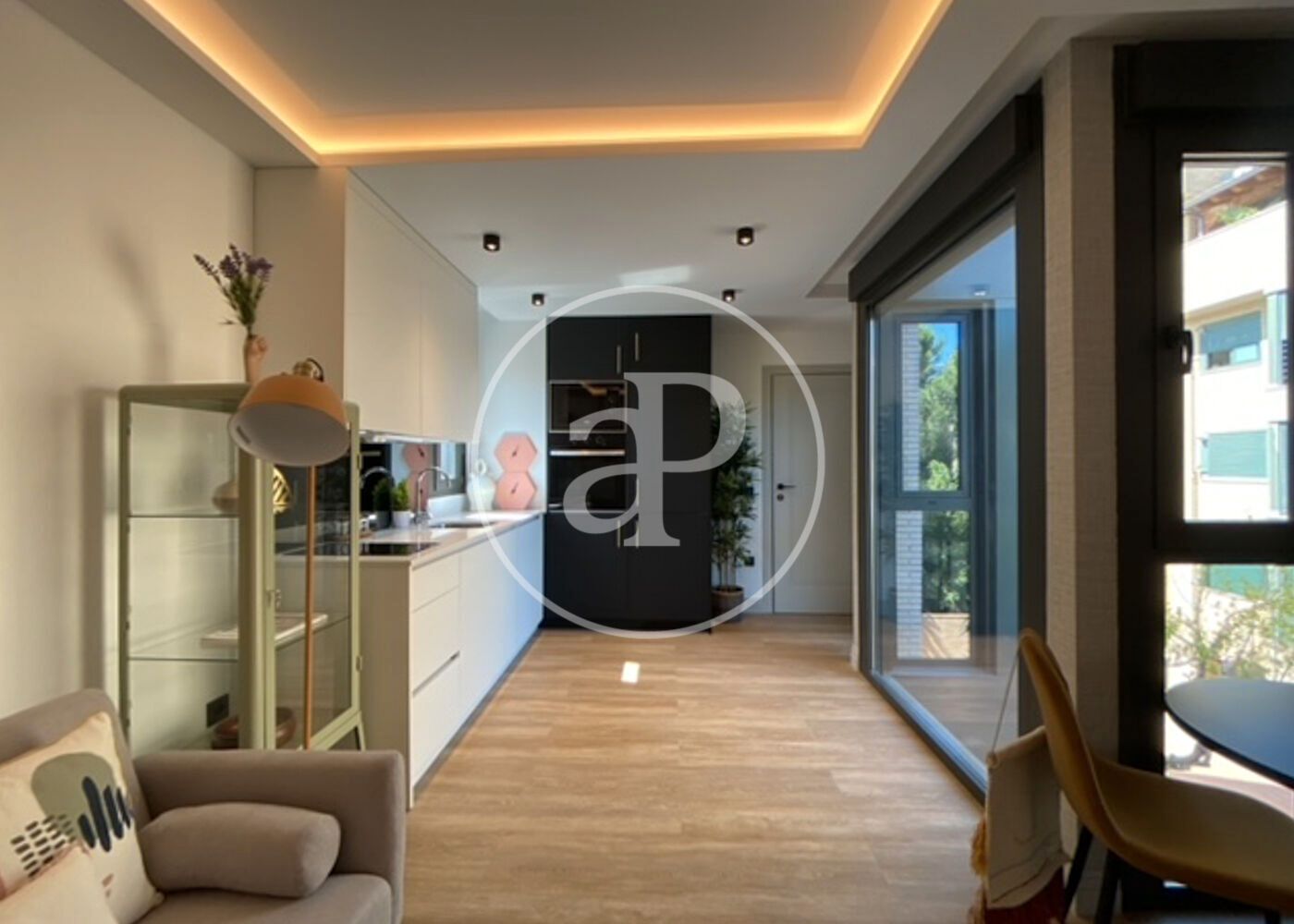 Sala d'estar de Pis de lloguer en  Madrid Capital amb Aire condicionat, Calefacció i Jardí privat