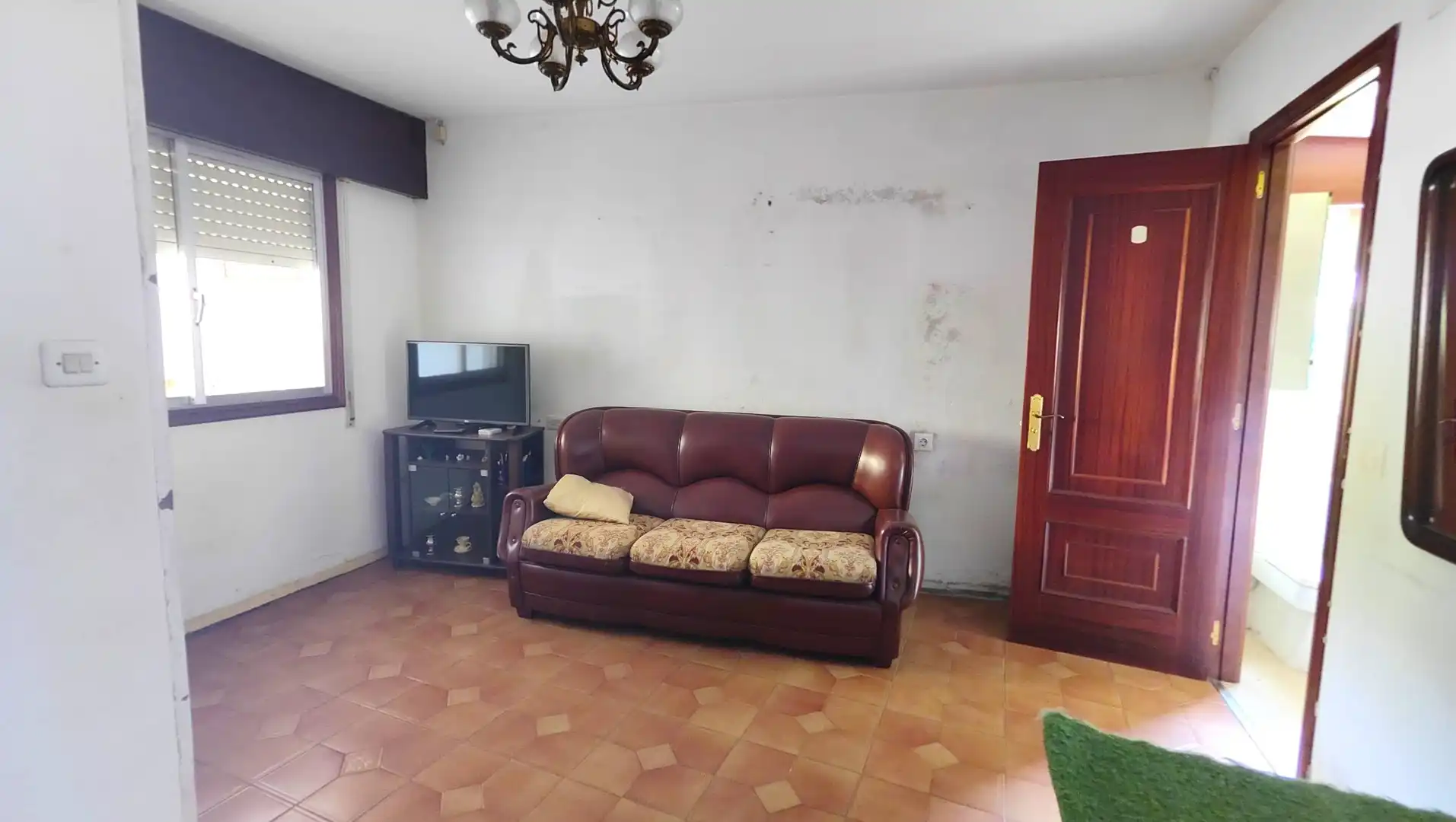 Sala d'estar de Casa o xalet en venda en Santiago de Compostela  amb Jardí privat i Moblat
