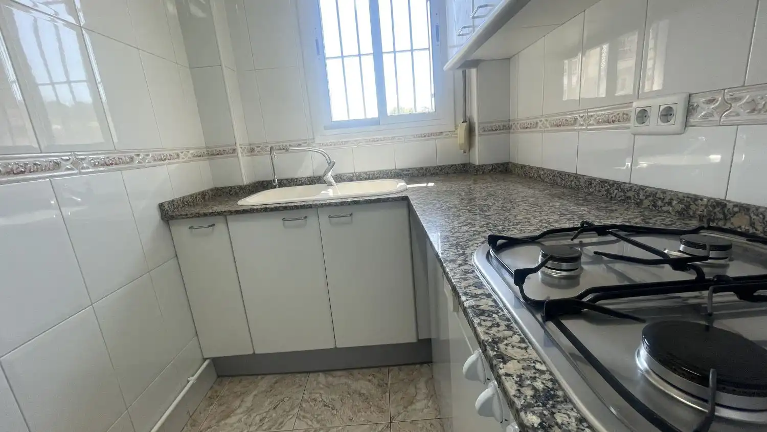 Planta baja en venta en Calle Lavoisier, La Cogullada