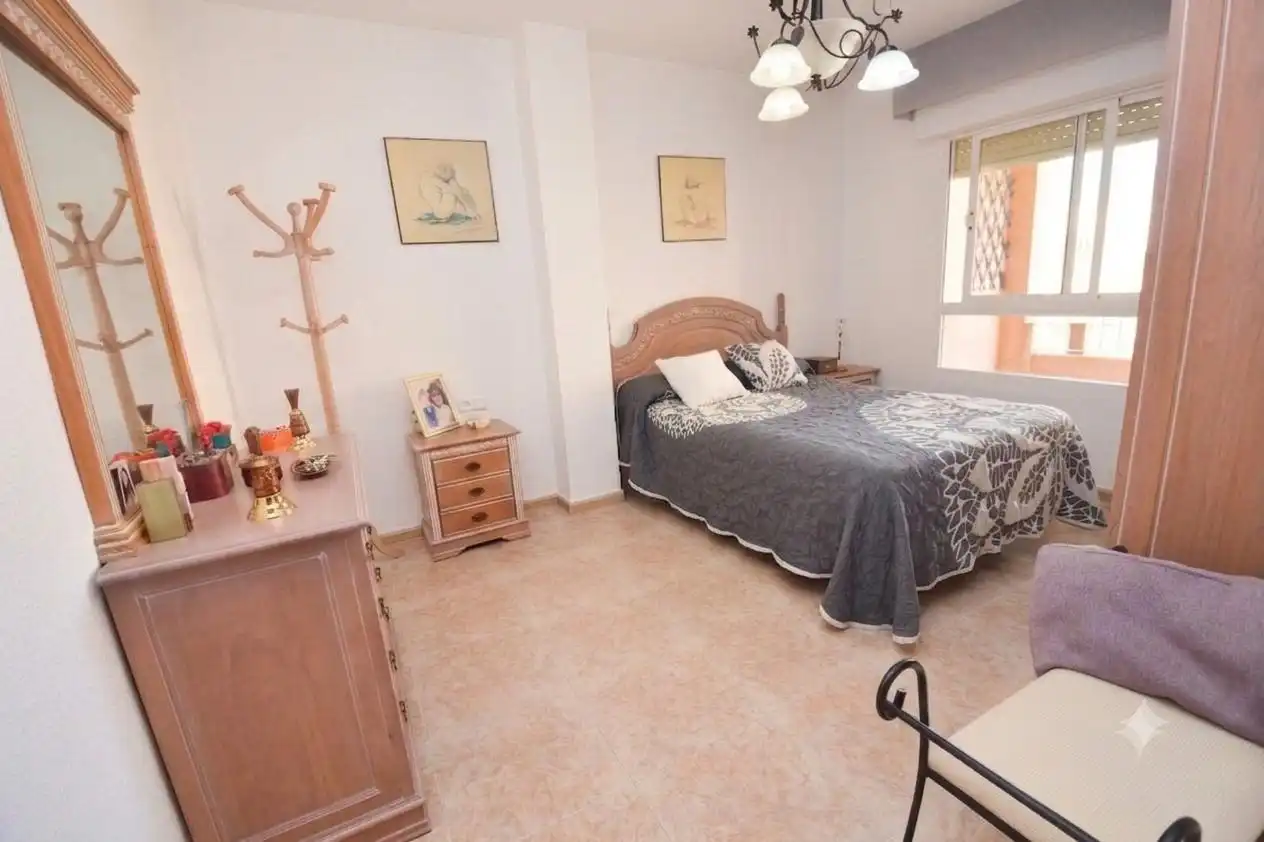 Dormitori de Pis en venda en El Ejido amb Aire condicionat, Terrassa i Traster