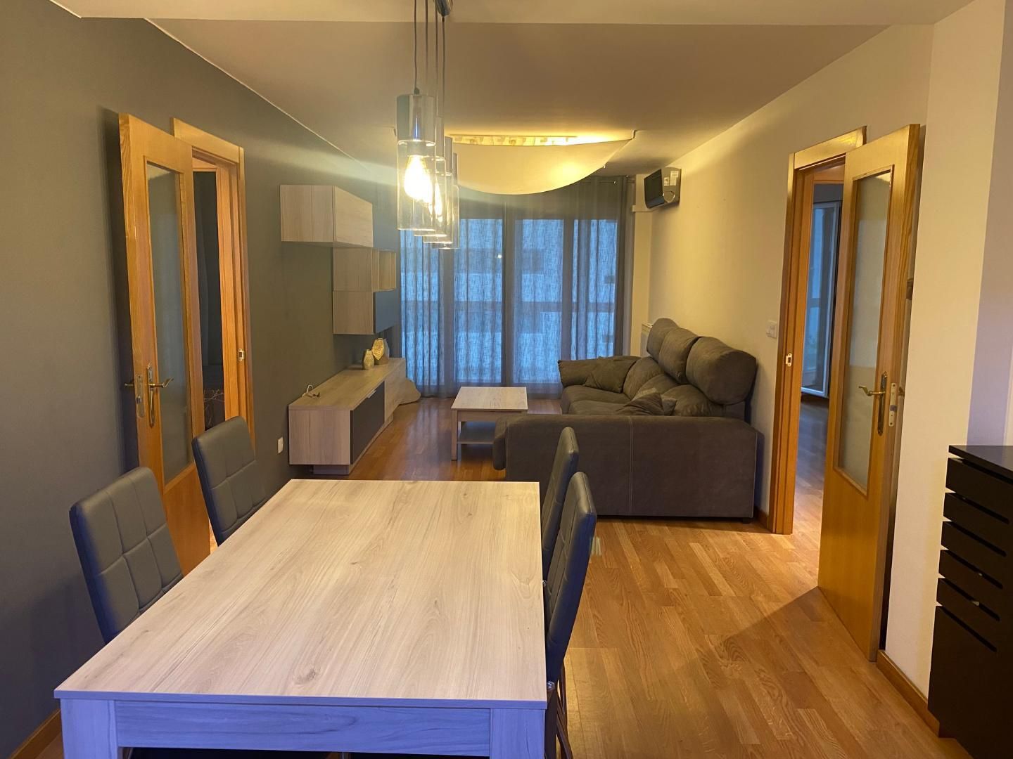 Living room of Flat to rent in  Zaragoza Capital  with Terrace and Storage room