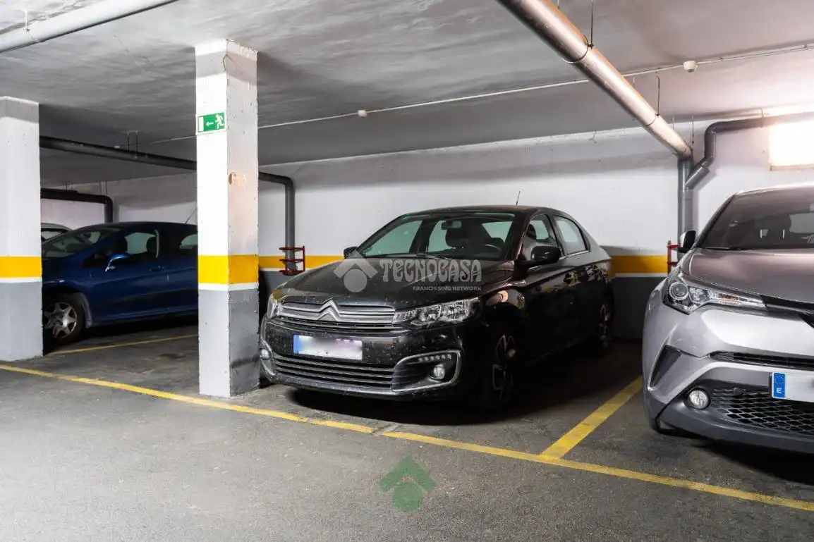 Parking de Piso en venta en Puerto Real con Terraza y Trastero