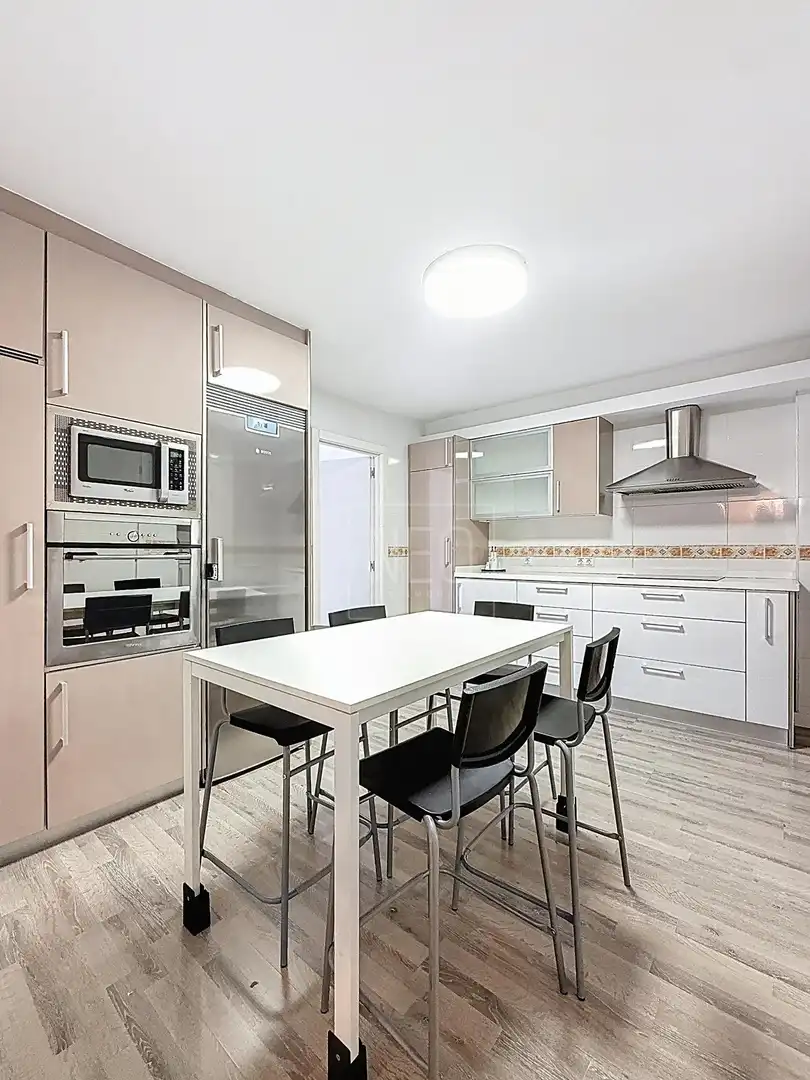Flat with terrace for sale in Calle POETA MANUEL GONGORA