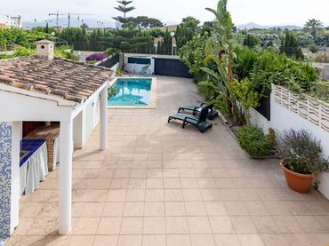 Maison mitoyenne avec balcon à vendre à Carrer de Roderic de Osona