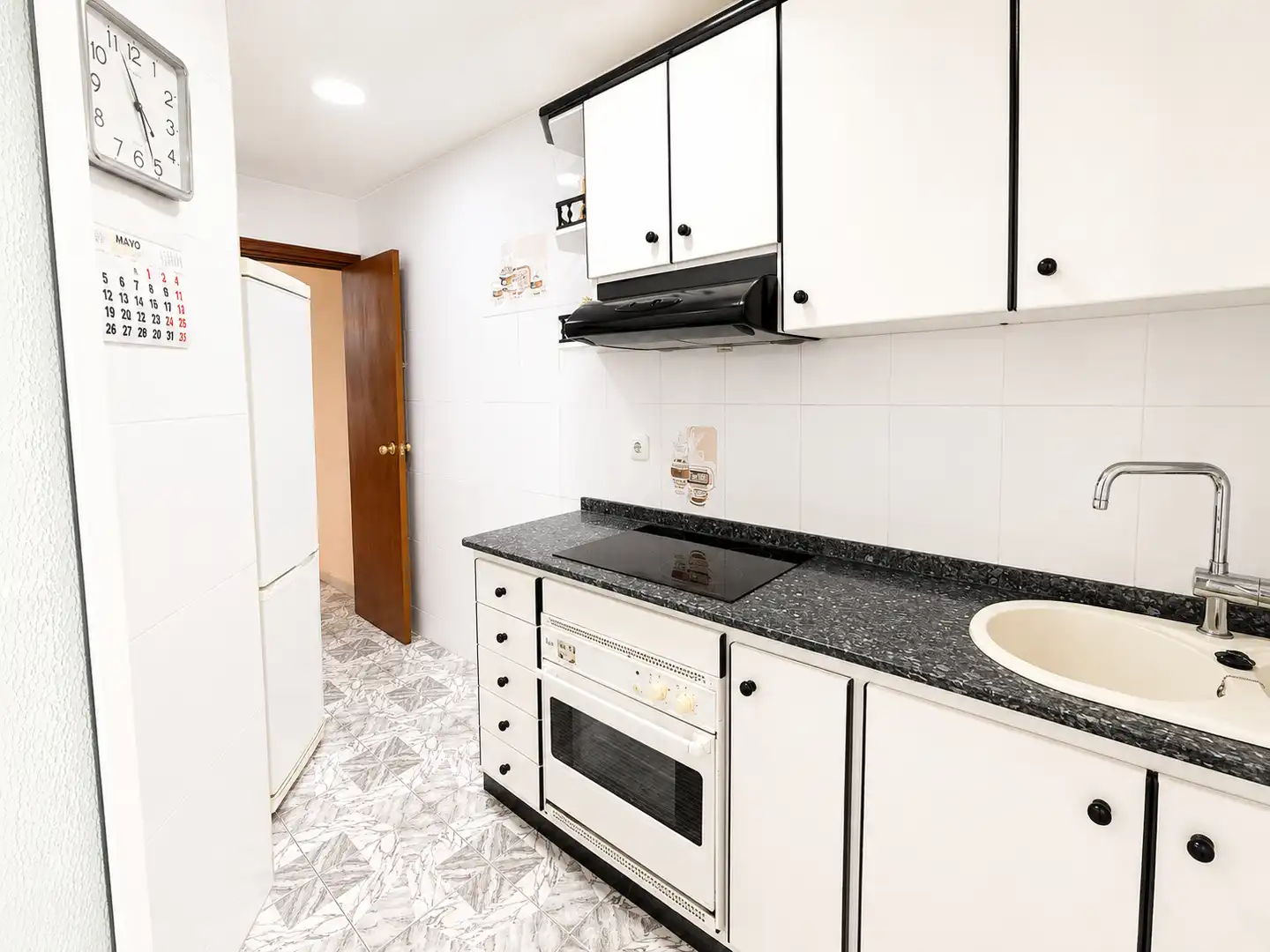 Cocina de Piso en venta en Santa Coloma de Gramenet con Aire acondicionado, Calefacción y Balcón
