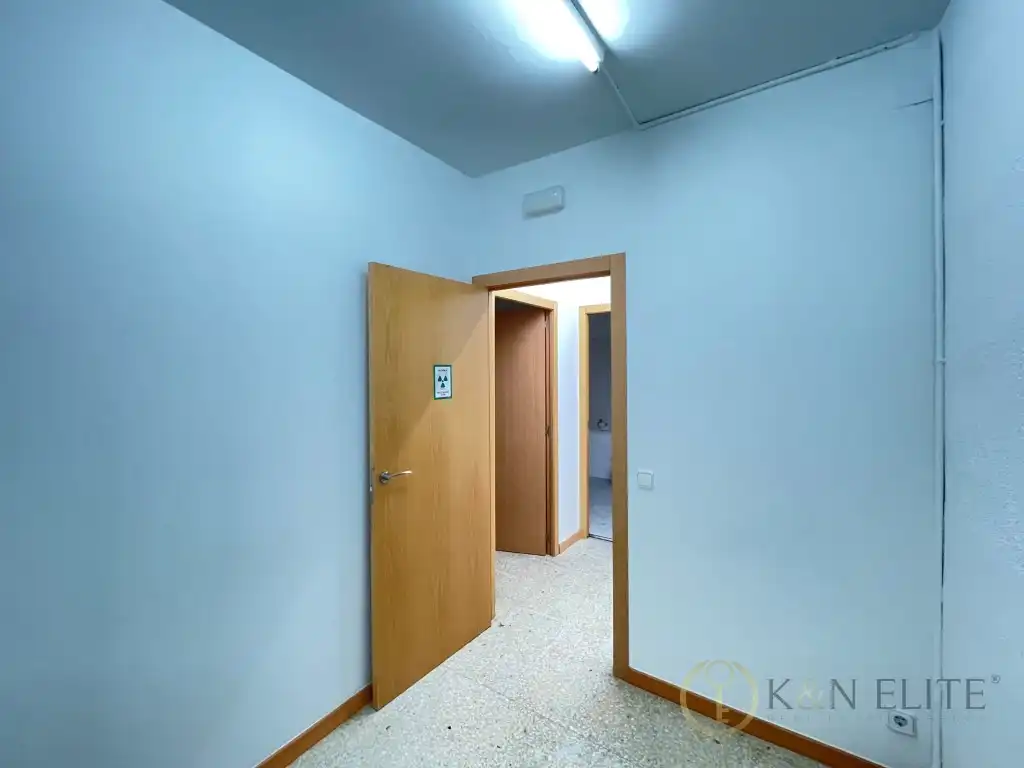 Local comercial de lloguer a Vallirana, imagen 33