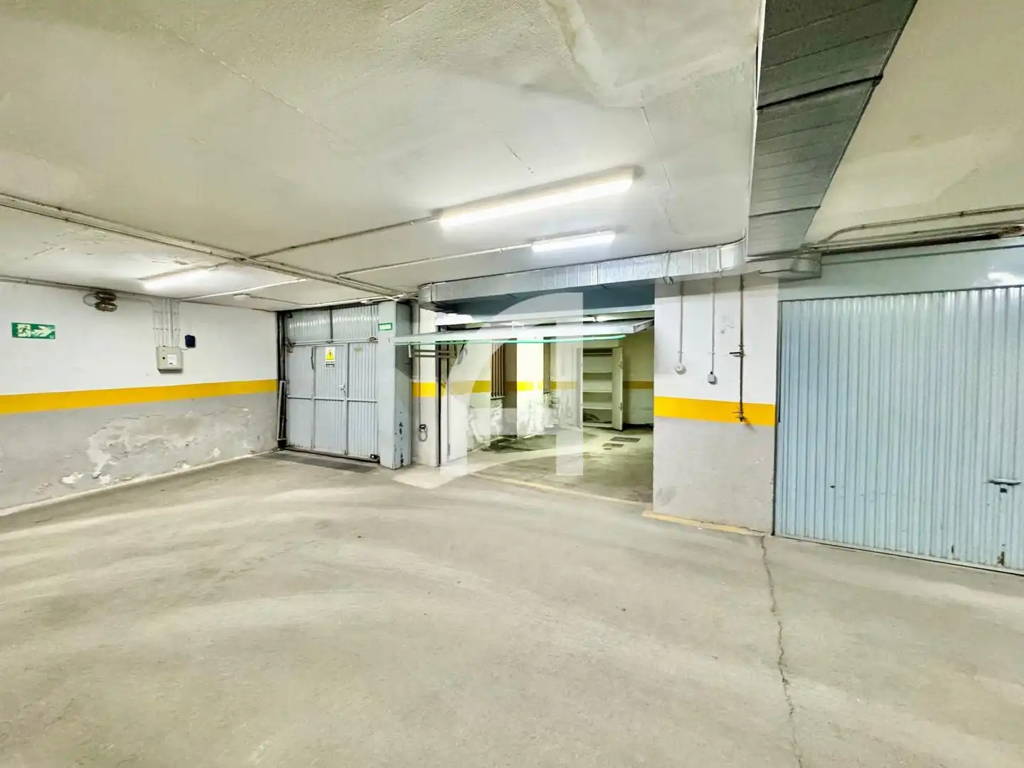 Parking de Piso en venta en Madrid con Aire acondicionado, Calefacción y Terraza