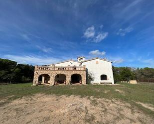 Vista exterior de Casa o xalet en venda en Llagostera amb Jardí privat i Terrassa