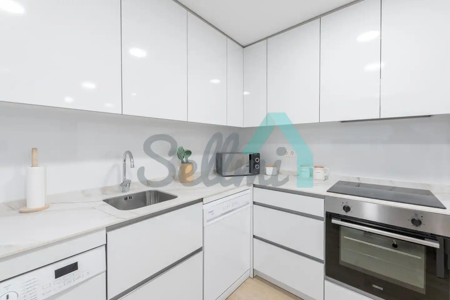 Cocina de Piso en venta en Oviedo  con Calefacción