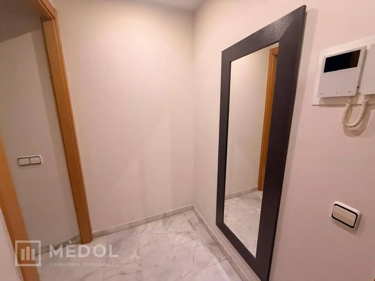 Appartamento con terrazza in affitto a Calle Carles Riba, imagen 15