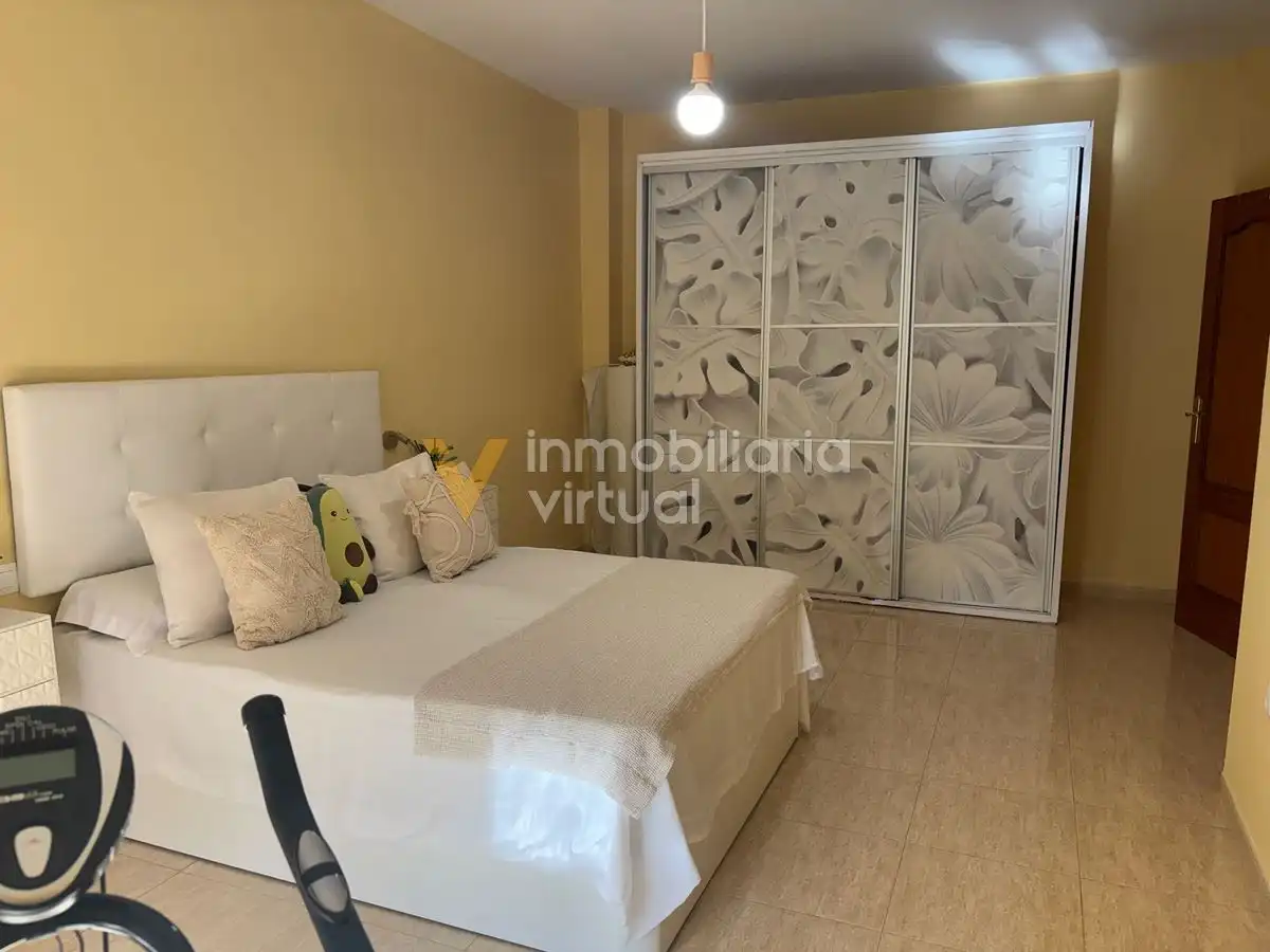 Dormitori de Casa o xalet en venda en Lucena amb Moblat