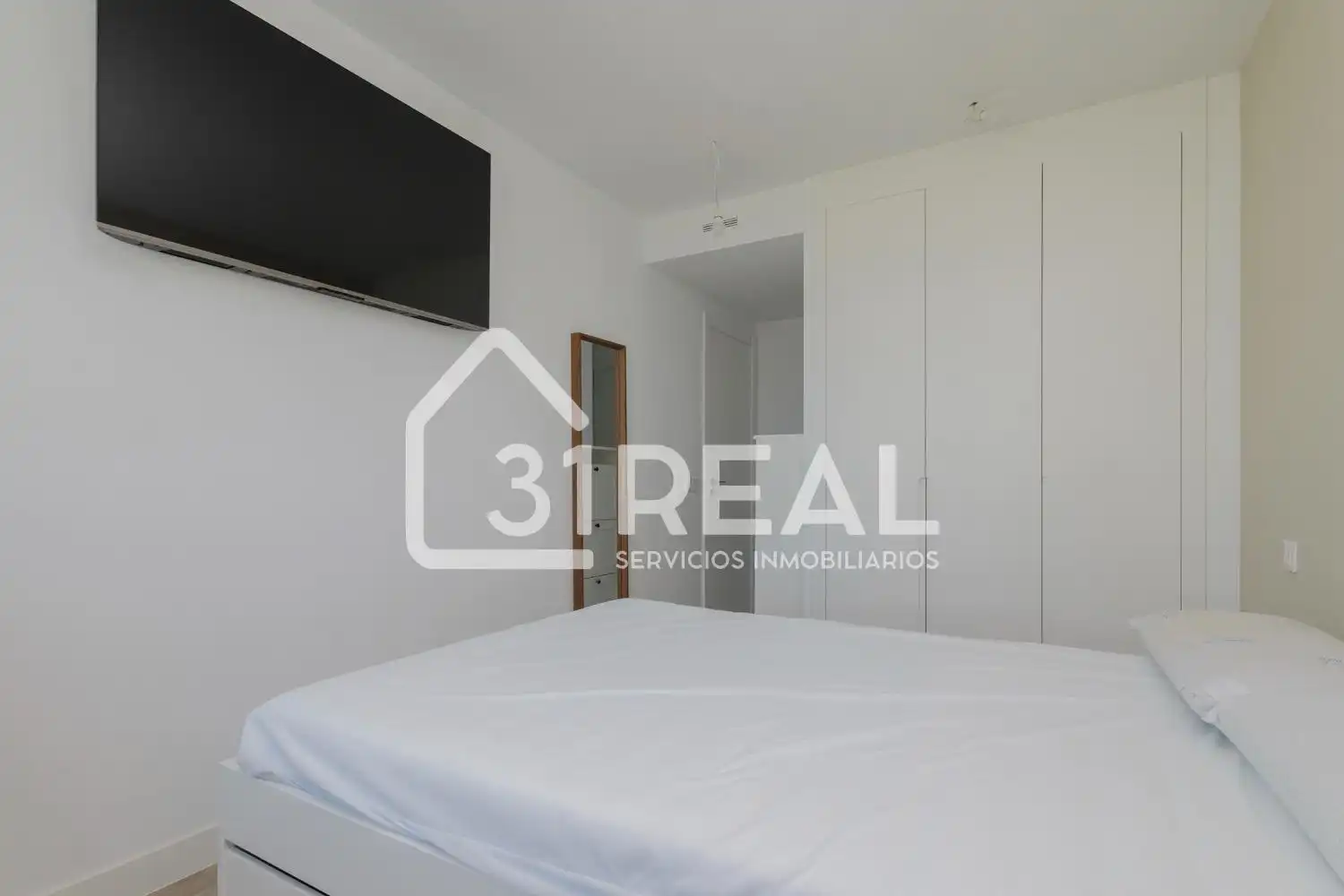 Bedroom of Flat for sale in Madrid  with Air Conditioner, Heating and Terrace