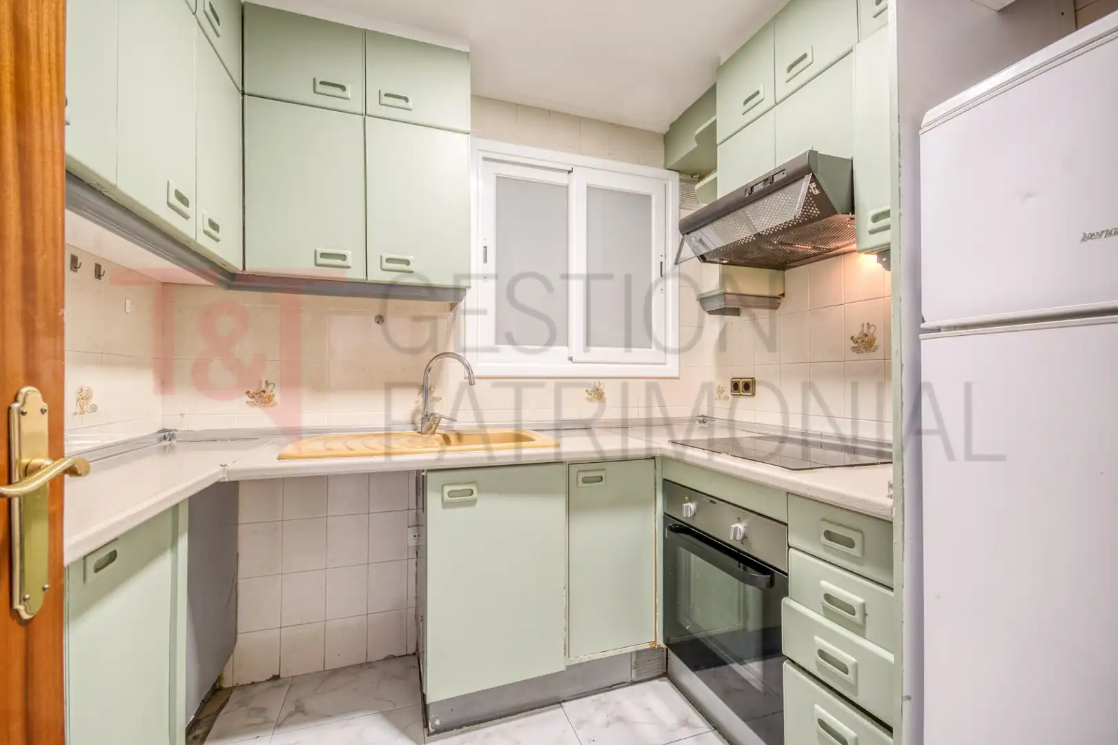 Cocina de Piso en venta en Calella con Aire acondicionado, Horno y Balcón