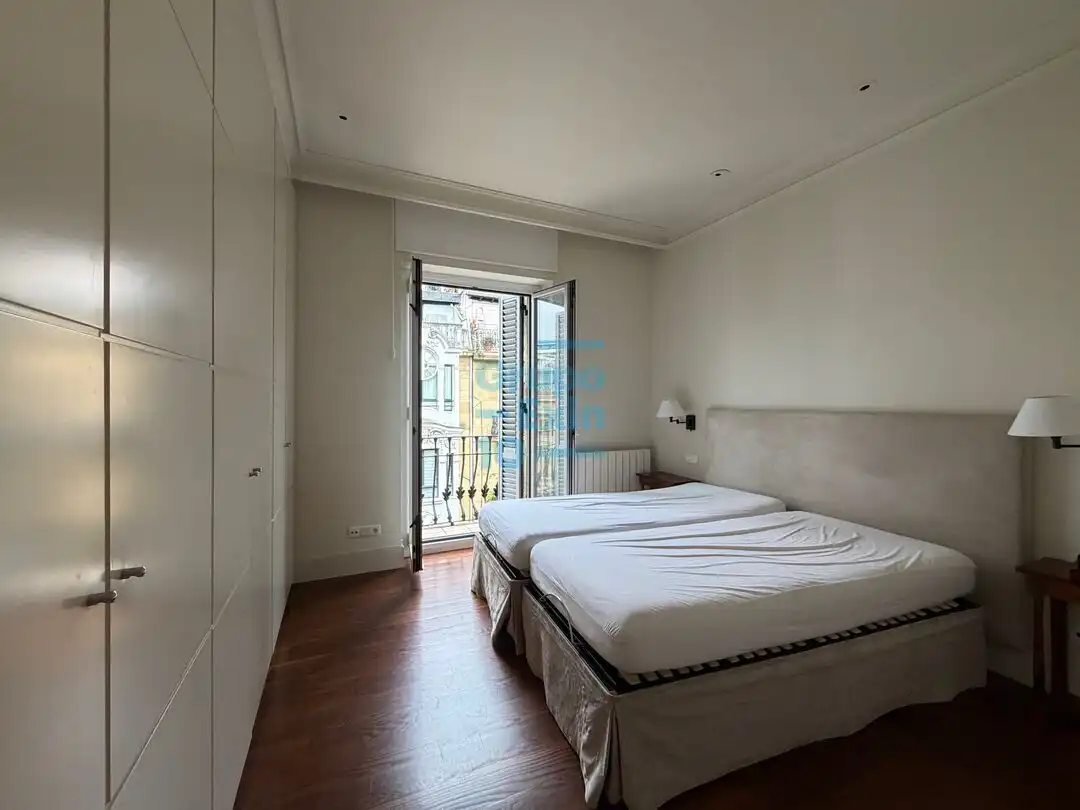 Flat for rent in Área Romántica