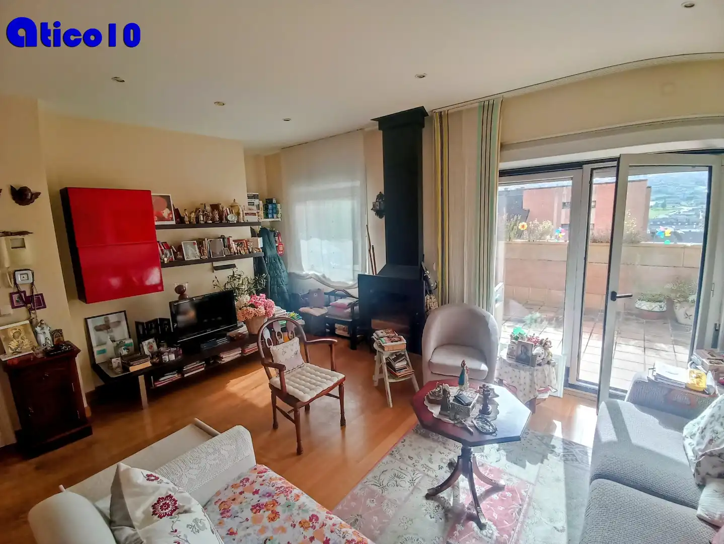 Living room of Attic for sale in Oviedo   with Heating, Parquet flooring and Terrace
