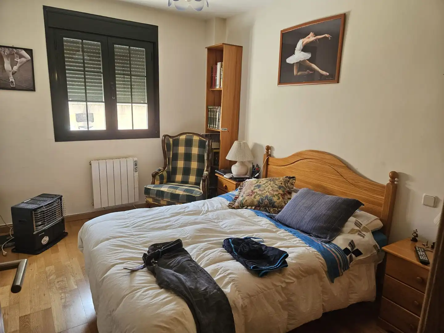 Dormitori de Pis en venda en Ávila amb Aire condicionat, Terrassa i Traster