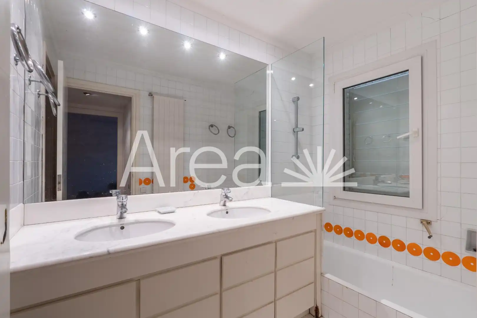 Bathroom of Houses for sale in Rocaferrera