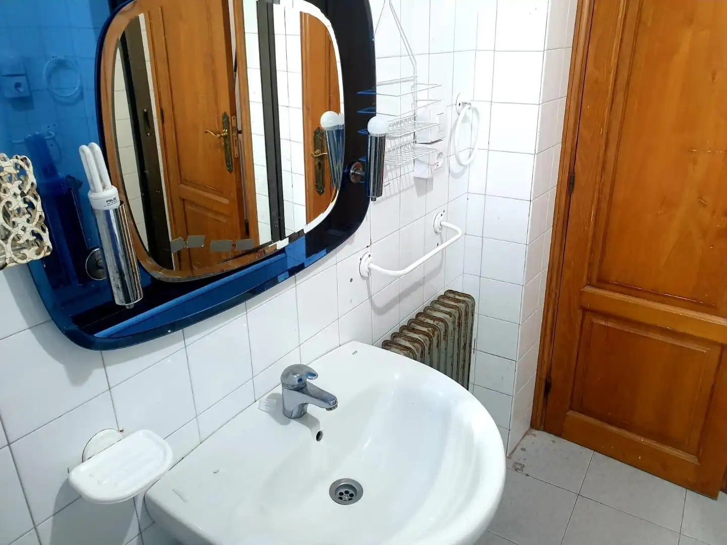 Baño de Piso en venta en Ávila con Parquet y Amueblado