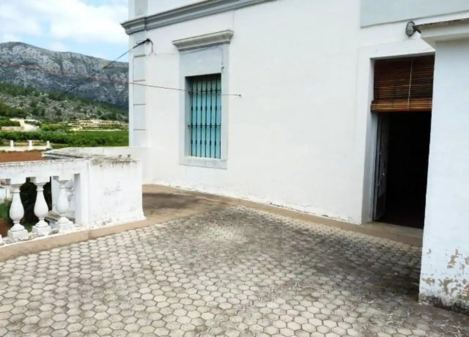 Vista exterior de Casa o xalet en venda en Benifairó de la Valldigna amb Calefacció, Jardí privat i Terrassa