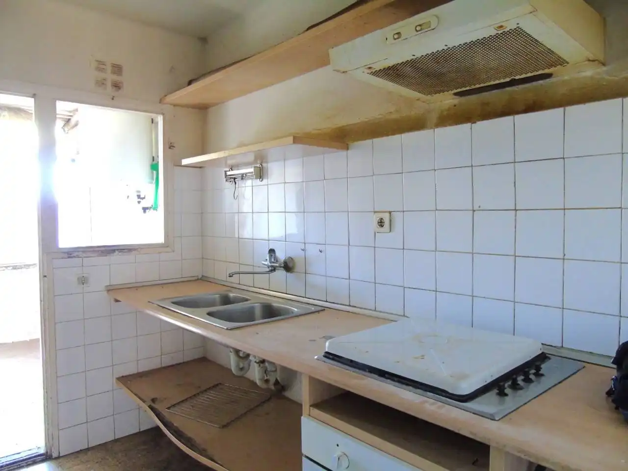Flat with terrace for sale in Estadi - Santa Anna, imagen 3