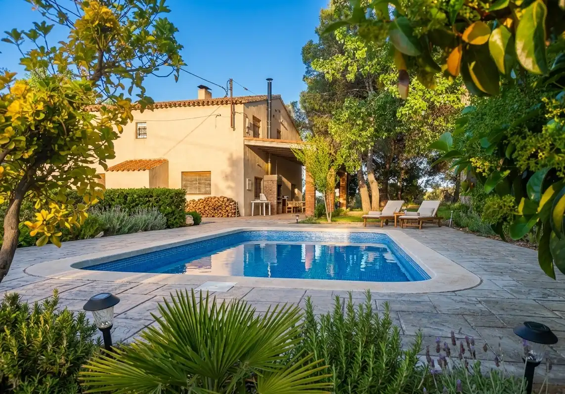 Piscina de Finca rústica en venda en Fraga amb Aire condicionat, Jardí privat i Terrassa