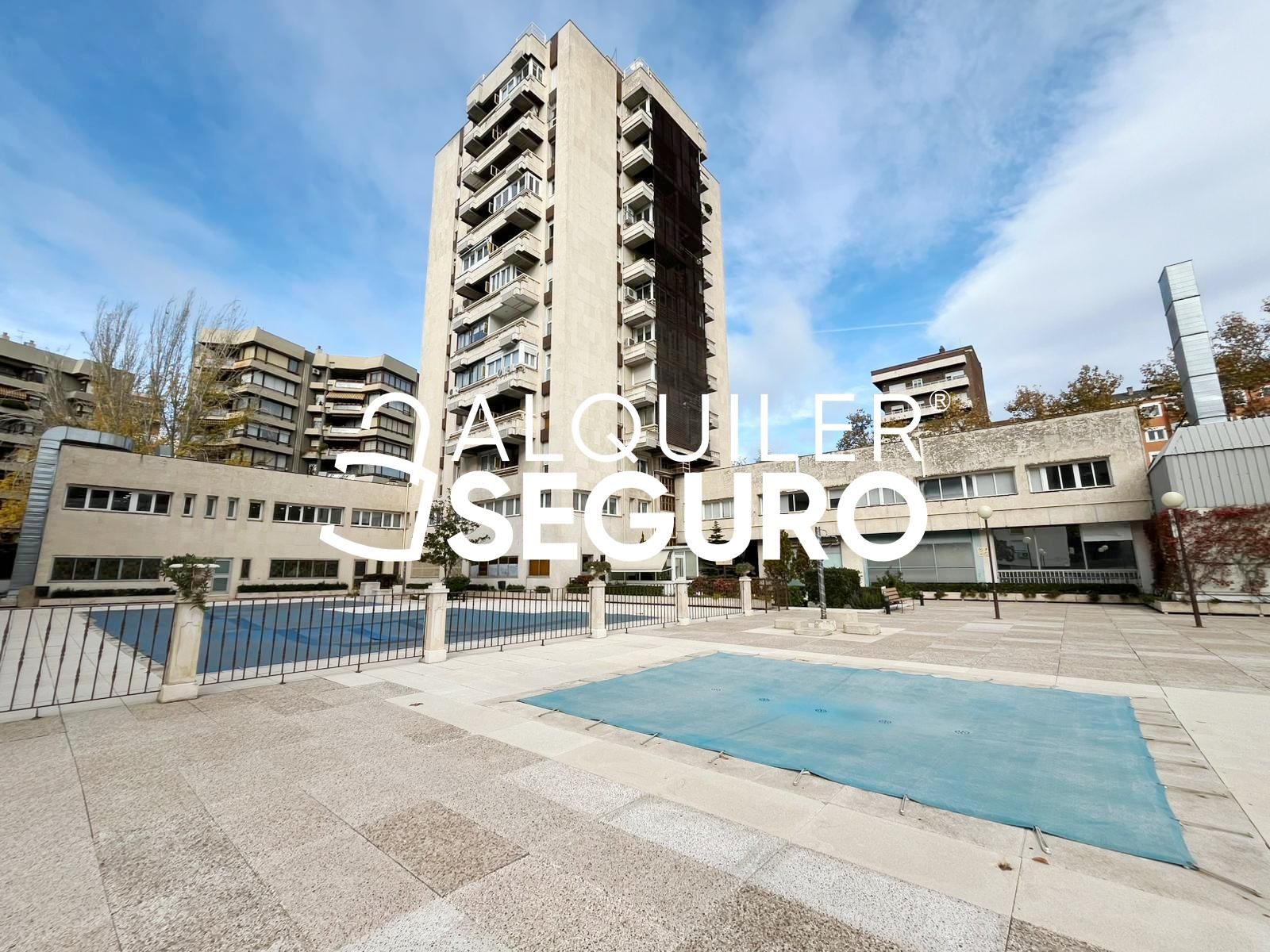 Piscina de Pis de lloguer en  Madrid Capital amb Aire condicionat, Calefacció i Piscina