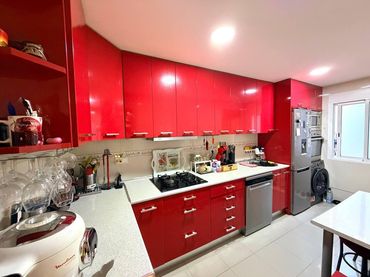 Piso con balcón en venta en Pla - Carolinas