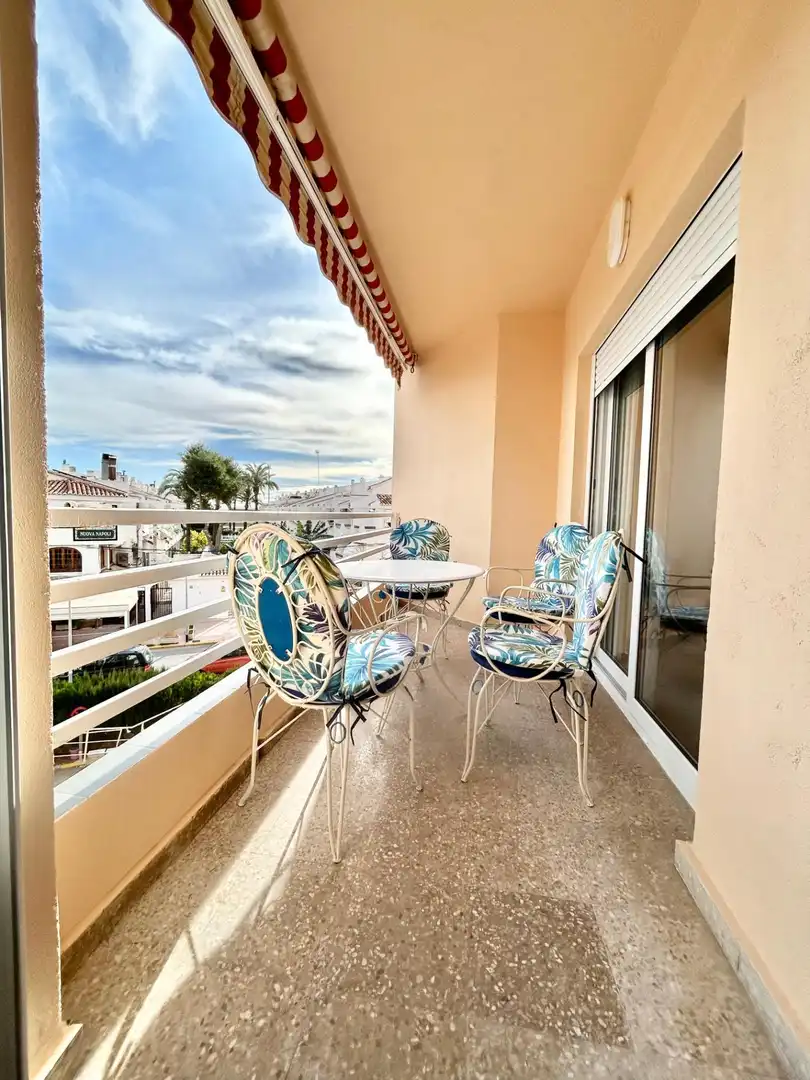 Terrassa de Apartament de lloguer en La Pobla de Farnals amb Aire condicionat, Terrassa i Moblat