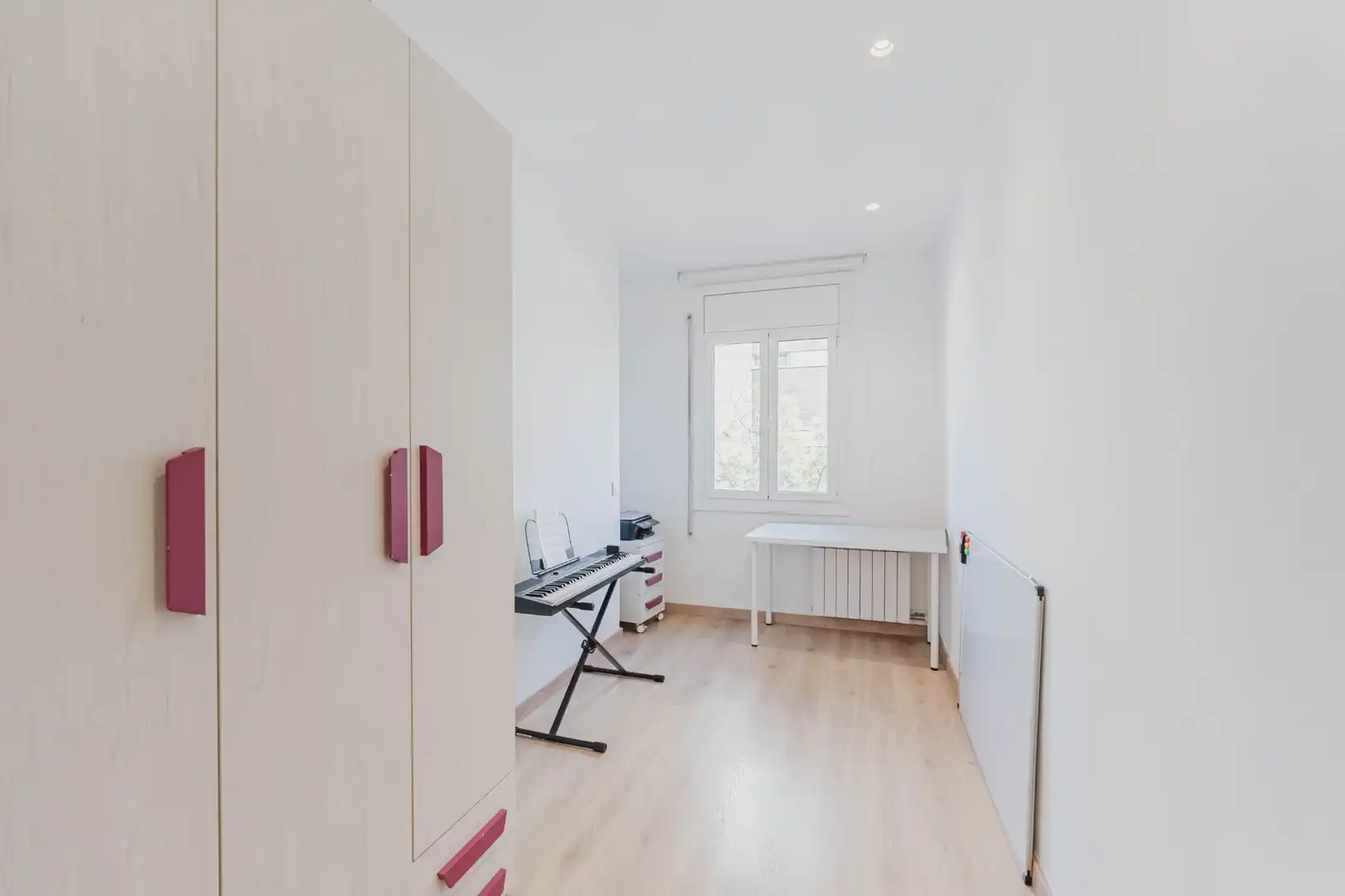 Schlafzimmer von Wohnung zum Verkauf in Barcelona mit Klimaanlage, Heizung und Parkett