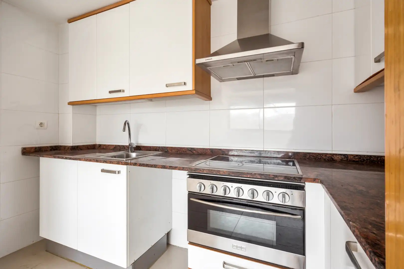 Piso en venta en Carrer Frederic Mompou, 26, Lledoner