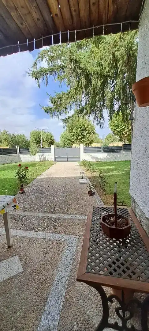 Piso en venta en Maello con Jardín privado, Trastero y Microondas