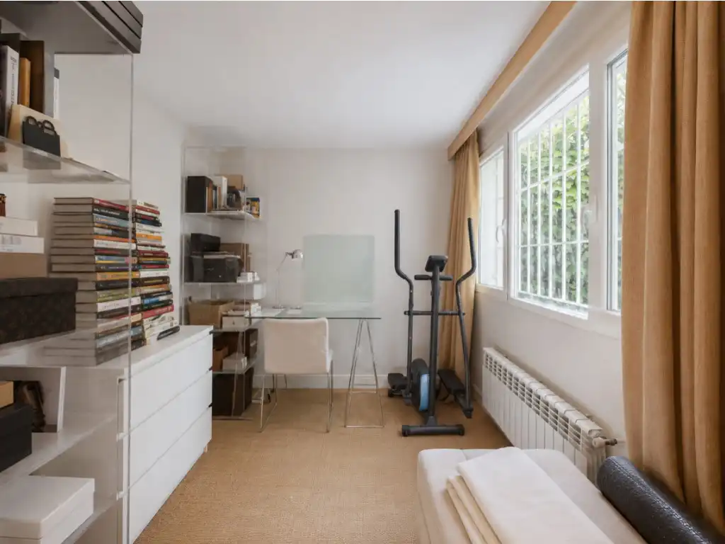 Habitación de Casa o chalet en venta en Madrid con Balcón