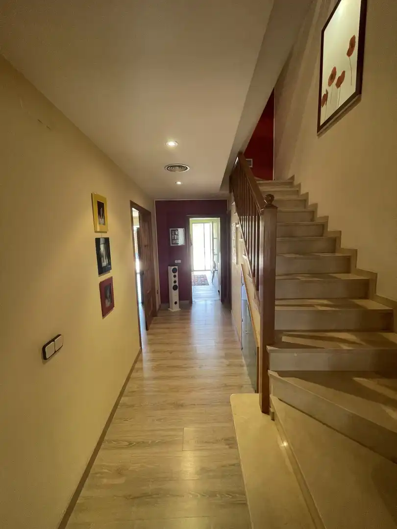 Casa adosada en venta en Porqueres con Aire acondicionado, Terraza y Balcón