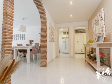 Piso con balcón en venta en Puente