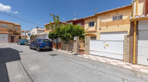 Foto 3 de Casa adosada en venta en Calle Calle Virgen de Loreto, Avda. De los Ogíjares, Armilla