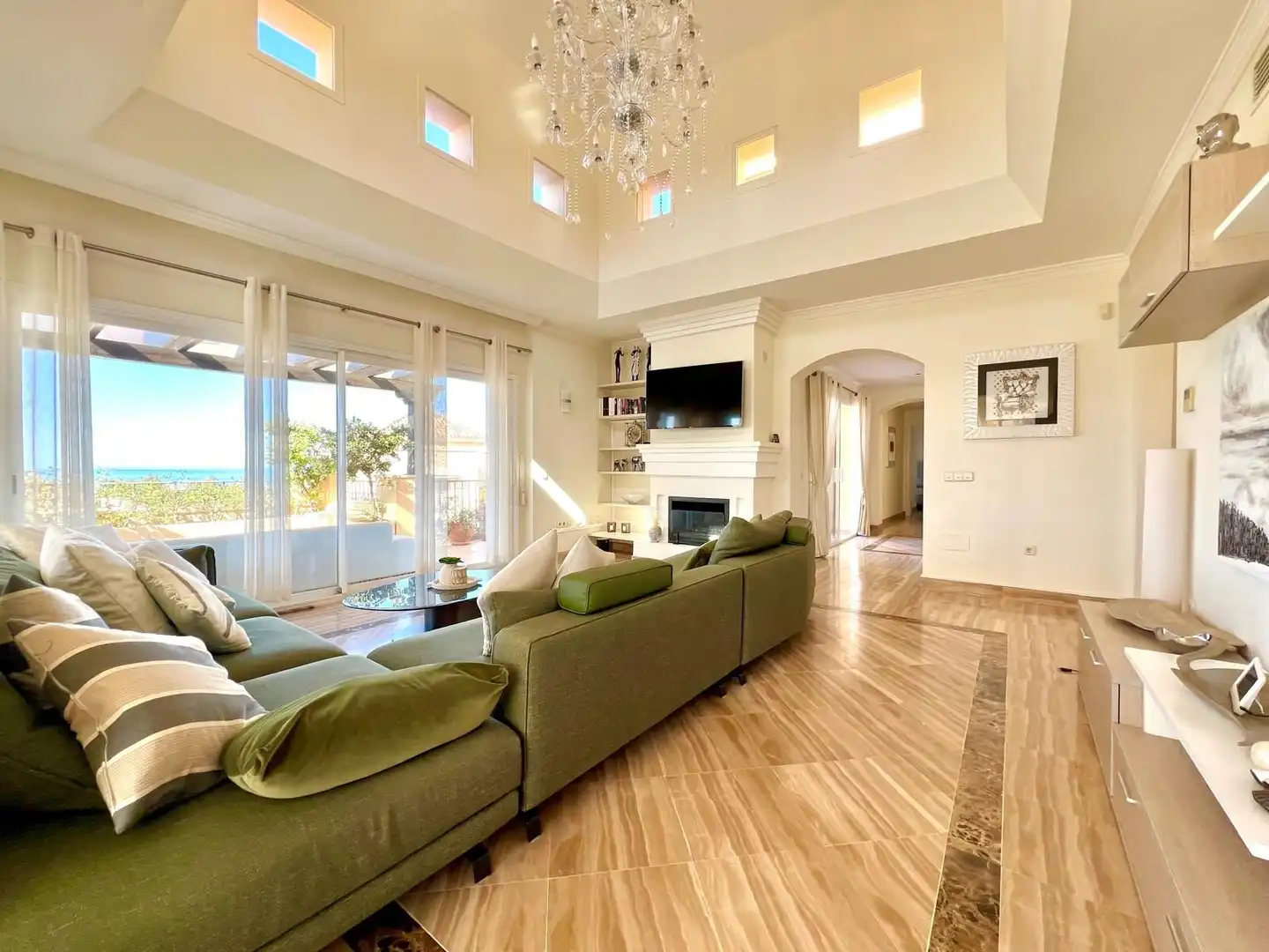 Living room of Attic for sale in Marbella  with Air Conditioner, Heating and Terrace