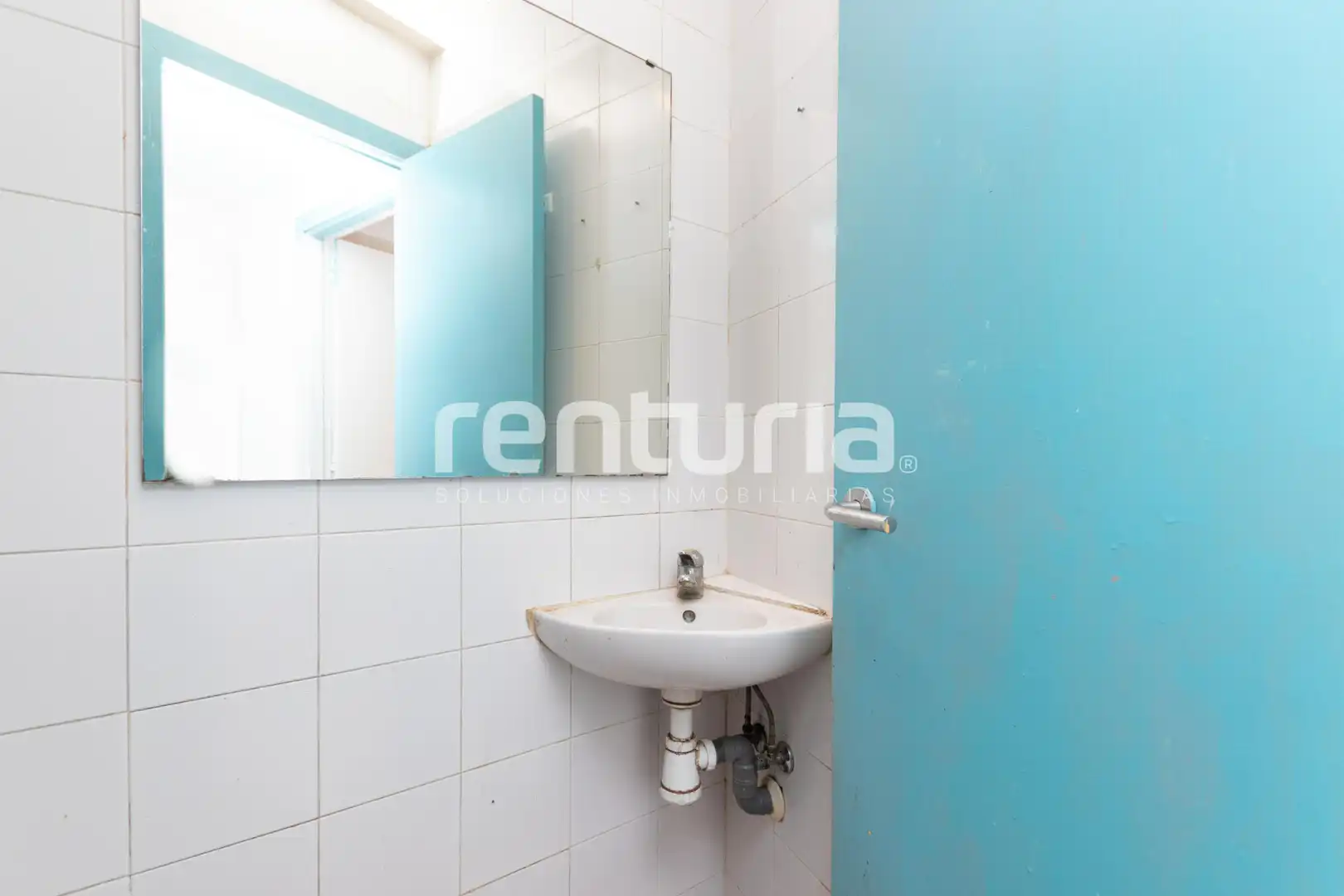 Badezimmer von Geschaftsraum zum Verkauf in Valencia mit Klimaanlage und Heizung